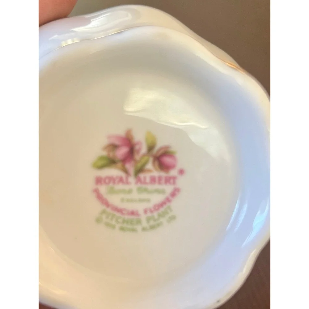 Royal Albert Pitcher Plant Teacup ONLY Provincial Flowers Series Replacement Cup